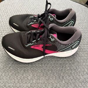 Brooks Ghost 14 Women's Black, Pink & Mint Running Walking Shoes Size 8
